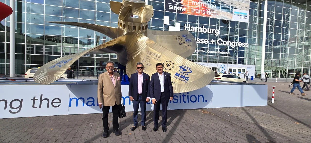 ASMACS delegation at the SMM Hamburg 2026 entrance, Hamburg Messe